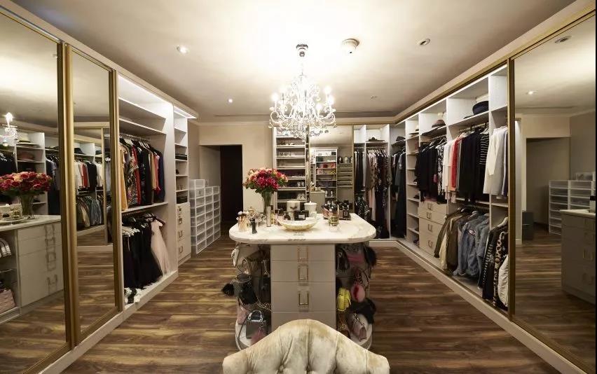 不要被大小束縛，你也可以定制專屬衣帽間！